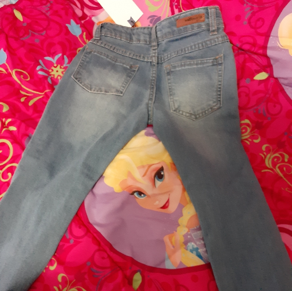 Skinny Jean's - Picture 2 of 2